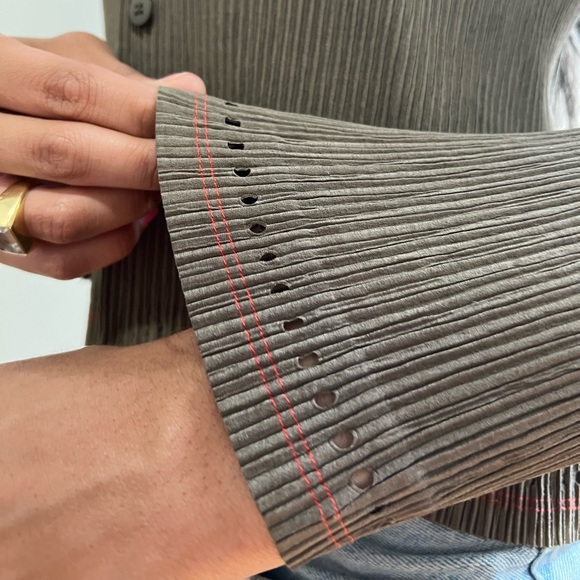 issey miyake pleats please small shirt - Picture 3 of 5